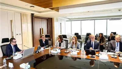 وزير التخطيط يبحث مع البنك الدولي تعزيز الشراكة الاستراتيجية