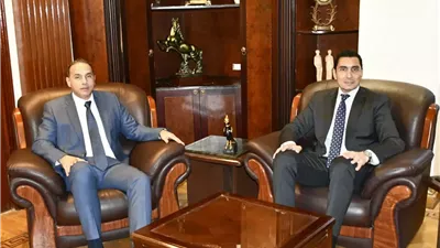 وزير الشباب يبحث التعاون مع رئيس هيئة الرقابة المالية