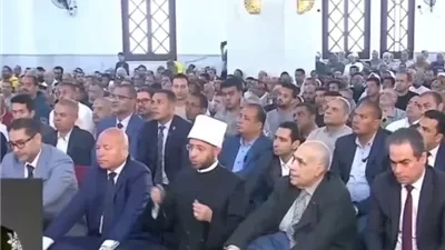 الأزهرى وصابر والمسلمانى يؤدون صلاة الجمعة بمسجد أحباب المصطفى فيديو