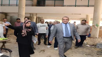 عميد طب أسيوط يتفقد أعمال الإحلال والتجديد بوحدة الكلى القديمة
