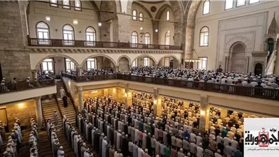 أمانة الفتوى: تجوز الصلاة في بدروم المسجد مع وجود الإمام بالأعلى
