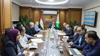 الأنصاري يتابع خطط العمل ونسب إنجازالمشروعات بمركز ومدينة القناطر