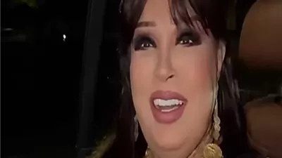 فيفي عبده تمازح جمهورها فى عيد ميلادها: 