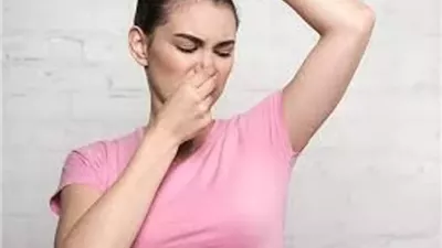 طرق فعّالة لعلاج رائحة العرق