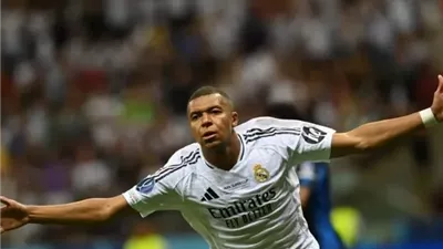 ريال مدريد يعلن إصابة مبابي خلال مشاركته امام ريال بيتيس