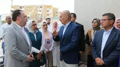 محافظ السويس يتفقد مركز طب أسرة الأمل للتأكيد على الرعاية الصحية