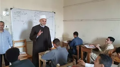 قيادات منطقة المنيا الأزهرية تتفقد اللجان ويشيد بانضباط الطلاب