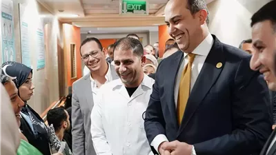 رئيس هيئة الرعاية الصحية يتفقد مجمع الإسماعيلية الطبي..صور