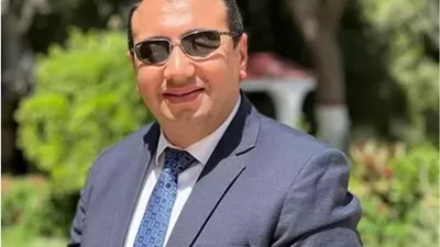 تصعيد رئيسا مدينتين لسكرتير مساعد و نقل سكرتير عام البحيرة