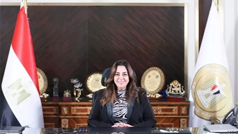 الدكتورة منال عوض