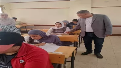 مدير إدارة التعليم الفني يتابع سير امتحانات النقل بمدرسة طور سينا