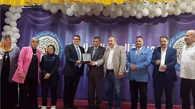 تكريم مدير تعليم الخانكة السابق في احتفالية الحب والتقدير