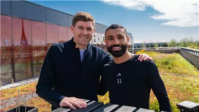 بكيت مع والدته.. محمد صلاح يكشف اللاعب الوحيد الذي تأثر برحيله