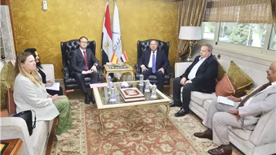 مصروإسبانيا تبحثان التوسع باستثمارات النقل البحري والسكك الحديدية