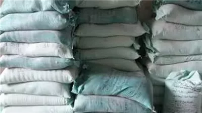 سقوط تجار بـ7 أطنان من الدقيق قبل بيعها فى السوق السوداء