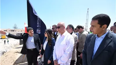 وزيرة الإسكان تتفقد أعمال التطوير بمارينا