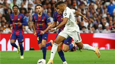 كلاسيكو الأرض- تشكيل ريال مدريد ضد برشلونة.. فينيسيوس يقود الهجوم
