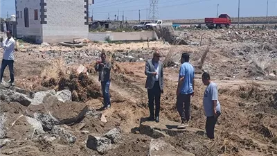 إزالة تعدٍ على أملاك الدولة والأراضي الزراعية بمركز بلطيم