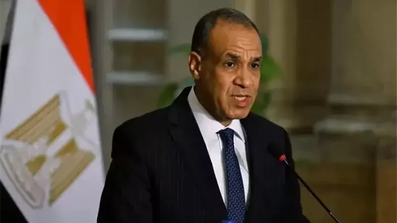 الدكتور بدر عبد العاطي