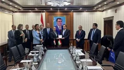 مصر وطاجيكستان توقعان أول اتفاقية للنقل الجوي ومذكرة تفاهم تشغيلي