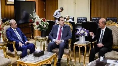 تعاون مشترك بين 