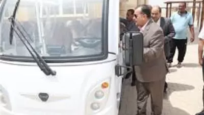 عكاوي يتابع تشغيل منظومة النقل الذكي بالجامعة الأهلية