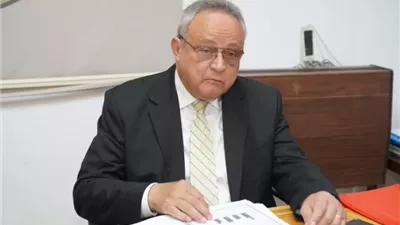 ٨أساتذة يتقدمون للترشح لمنصب عميد كلية الآداب بجامعة سوهاج