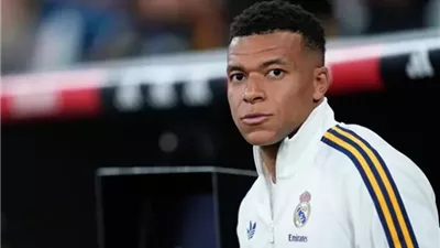 تقرير حصري: عزلة مبابي داخل ريال مدريد تتحول إلى أزمة جماهيرية متصاعدة
