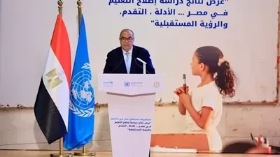 محمود محيي الدين: يجب أن تكون رواتب المعلمين من أعلى الأجور