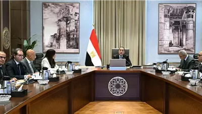 رئيس الوزراء يتابع جهود تنفيذ الخطةالاستراتيجية لتحلية مياه البحر