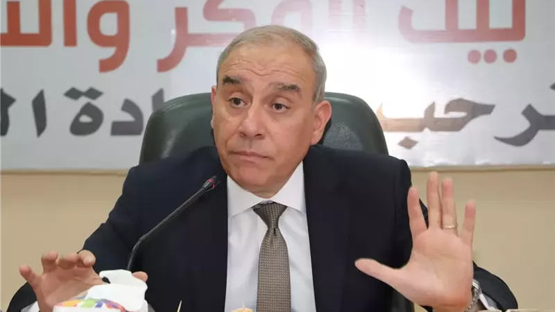 السفير علاء يوسف