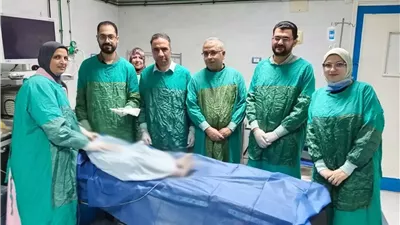 طب الزقازيق تنجح في استخراج مسمار معدني بطول 10 سم من طفلة