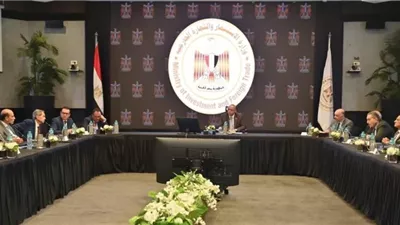 وزير الاستثمار يبحث مع مجلس اتحاد الغرف التجارية تعزيزالصادرات المصرية