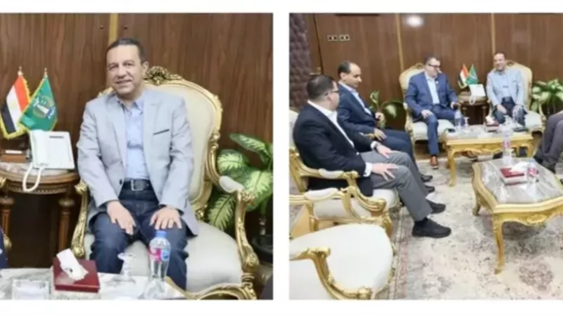 وزير التخطيط ومحافظ