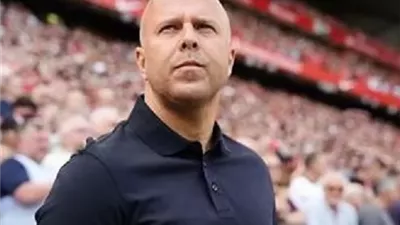 ليفربول يُعلن رحيل مدربه الهولندي آرني سلوت