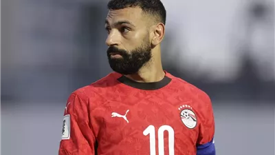 حسام حسن يجهز محمد صلاح لمباراة مصر والبرازيل