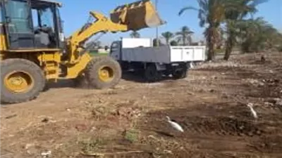 رفع 64 طن مخلفات بمركز الوقف بقنا
