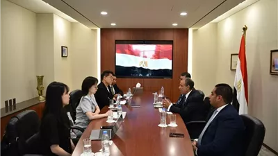 وزير الخارجية يلتقي ممثلي كبرى الصحف ووكالات الأنباء الكورية