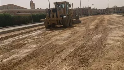 تفاصيل أحدث مشروعات الطرق والتطوير داخل مدينة الشروق.. بالصور