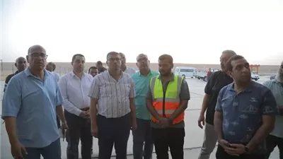 محافظ قنا يتفقد مصنع تدوير المخلفات الصلبة بقوص