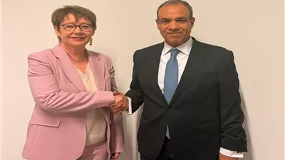 وزير الخارجية يعرب عن تقديره للشراكة الاستراتيجية مع البنك الأوروبي لإعادة الإعمار والتنمية