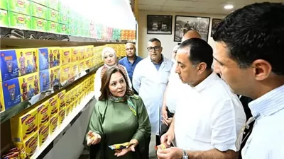 مدبولى يفتتح خط إنتاج جديد لمصنع 