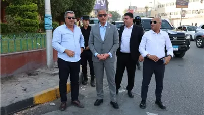 محافظ الجيزة يتابع أعمال صيانة ورفع كفاءة مطلع كوبري أكتوبر