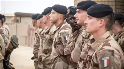 الجيش الفرنسي يعلن مقتل جندي في إطلاق نار عرضي في لبنان