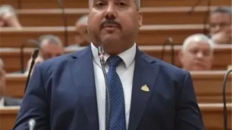 النائب عبد اللطيف