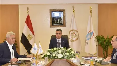 وزير التموين يترأس اجتماع الجمعية العامة للشركة القابضة للصناعات الغذائية