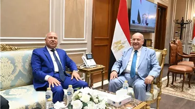وكيل مجلس النواب يبحث مع وزير النقل مستقبل النقل الذكي وتسعير تذكرة القطار السريع