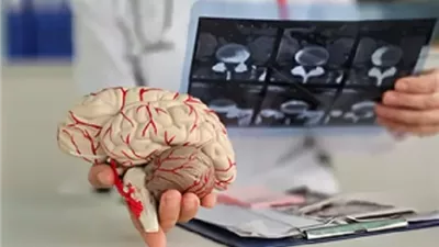 مركب ذكي ينجح في ترميم خلايا الذاكرة ومكافحة سموم الزهايمر