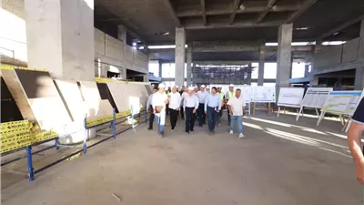وزير النقل يتفقد محطات ومسار الخط الثاني من شبكة القطار السريع