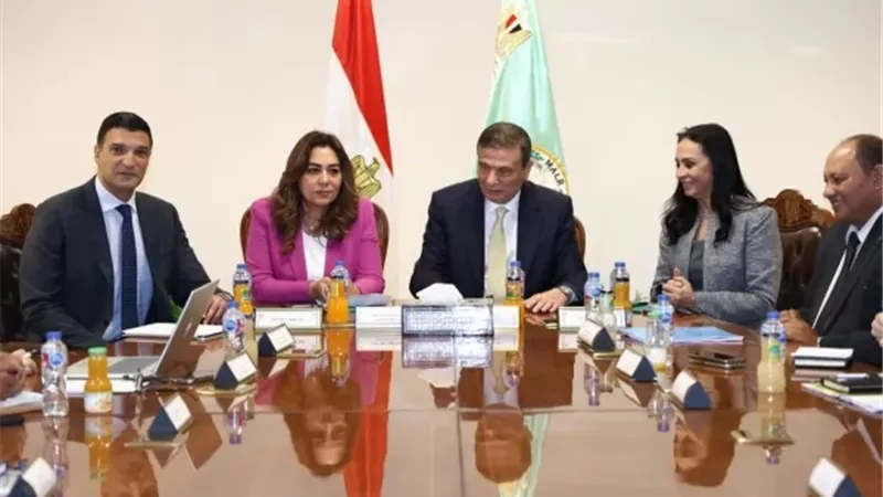 بحضور 5 وزراء.. وزيرة